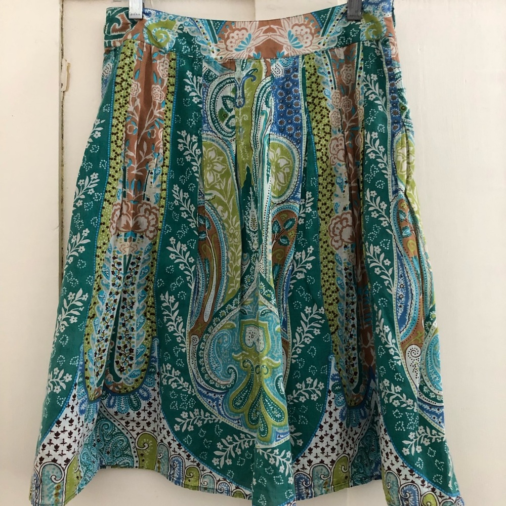 Bila petite skirt size small.